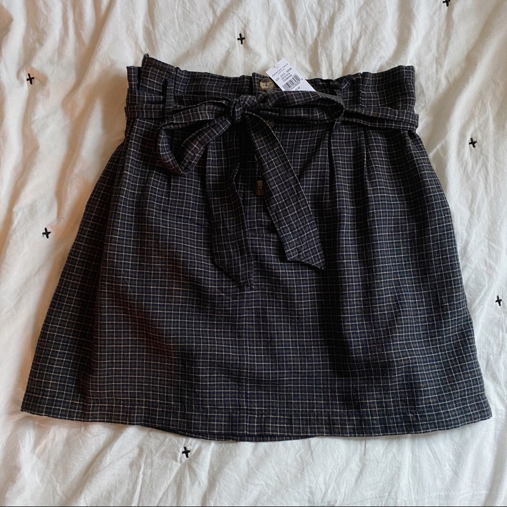 American Eagle Paper Bag Skirt - NWT NEVER WORN!
